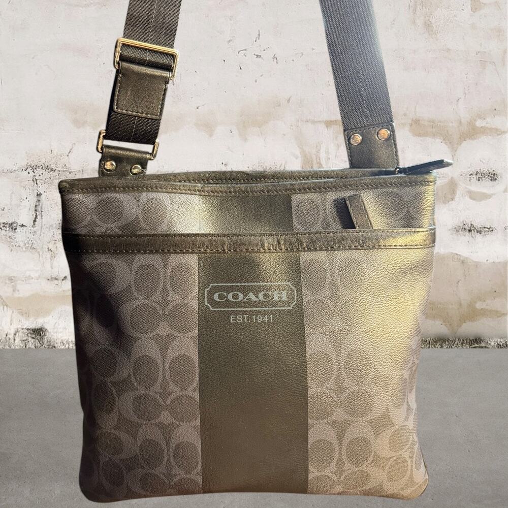 COACH Heritage Flight Bag Blue Black Signature Crossbody Messenger